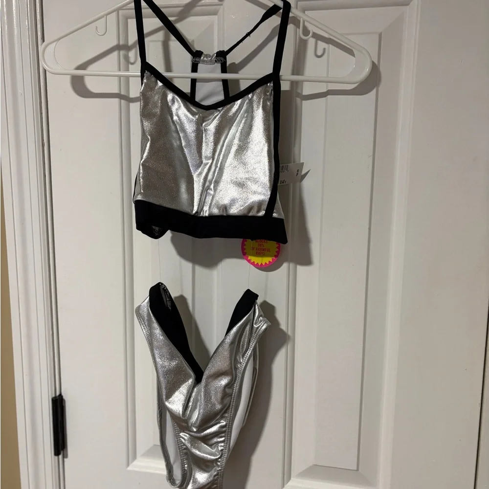 NWT Beautiful silver and black bikini